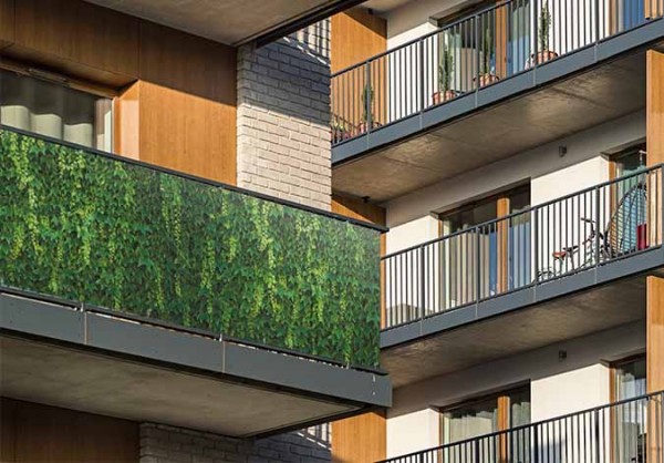 Jak fajnie osłonić balkon w bloku?